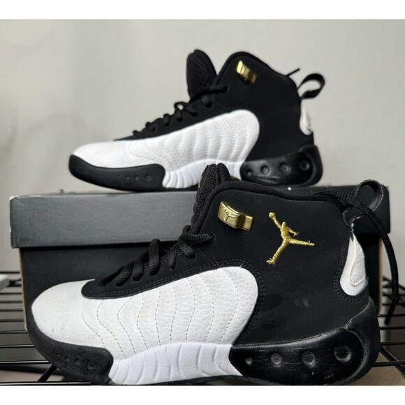 jordan jumpman pro black white metallic gold